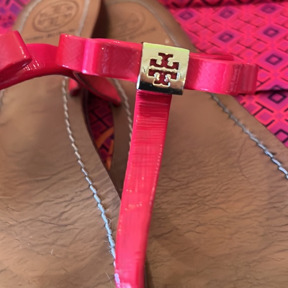 Tory Burch Red Leighanne Bow Flat Sandals 8.5 - Picture 7 of 11